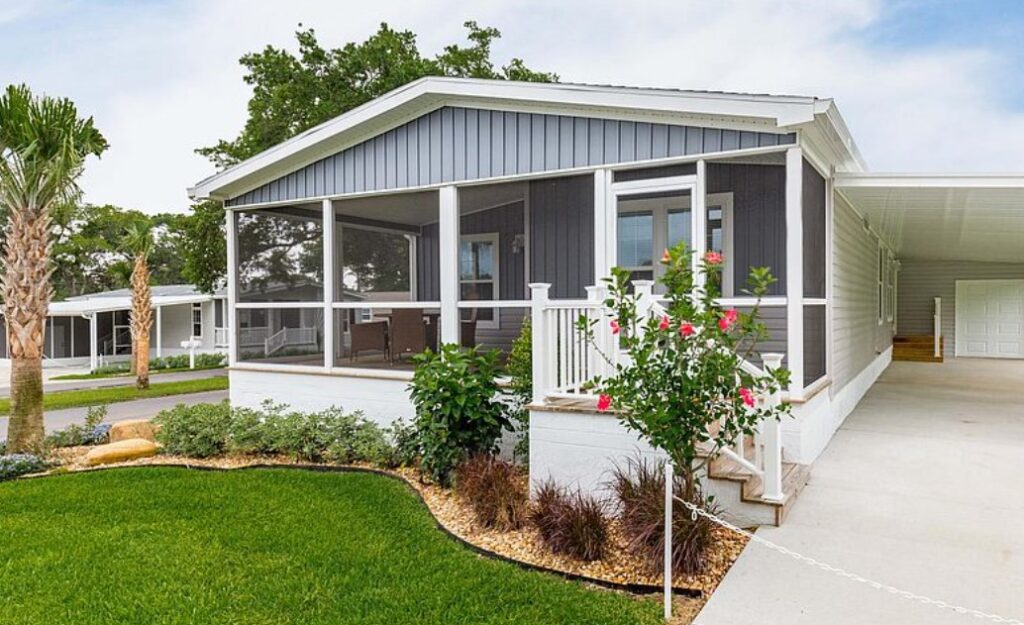 Why-Buy-a-Mobile-Home-in-Palm-Beach-County