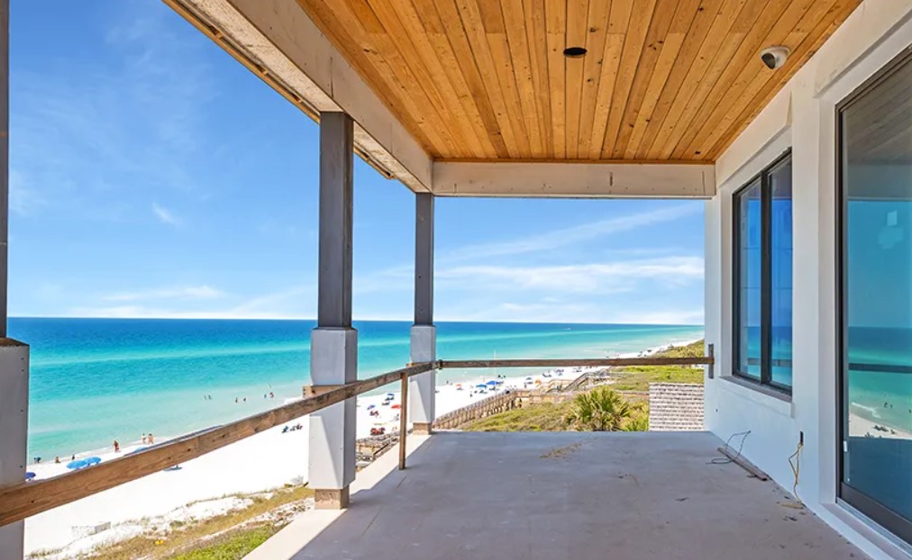 Why-Invest-in-a-Beach-House-in-Florida